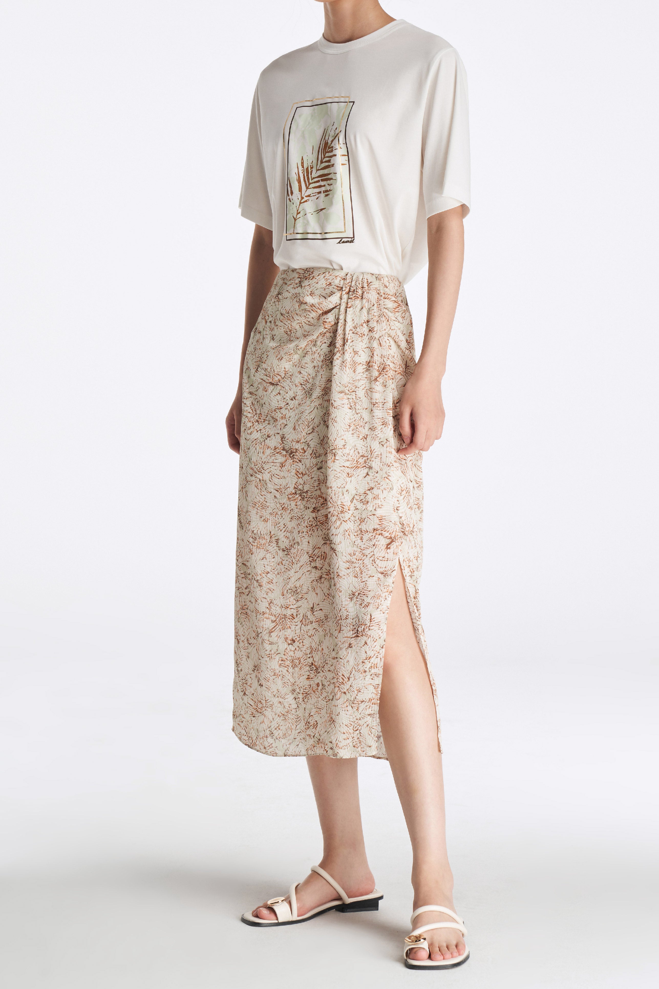 Laurèl Embroidered Print T-shirt