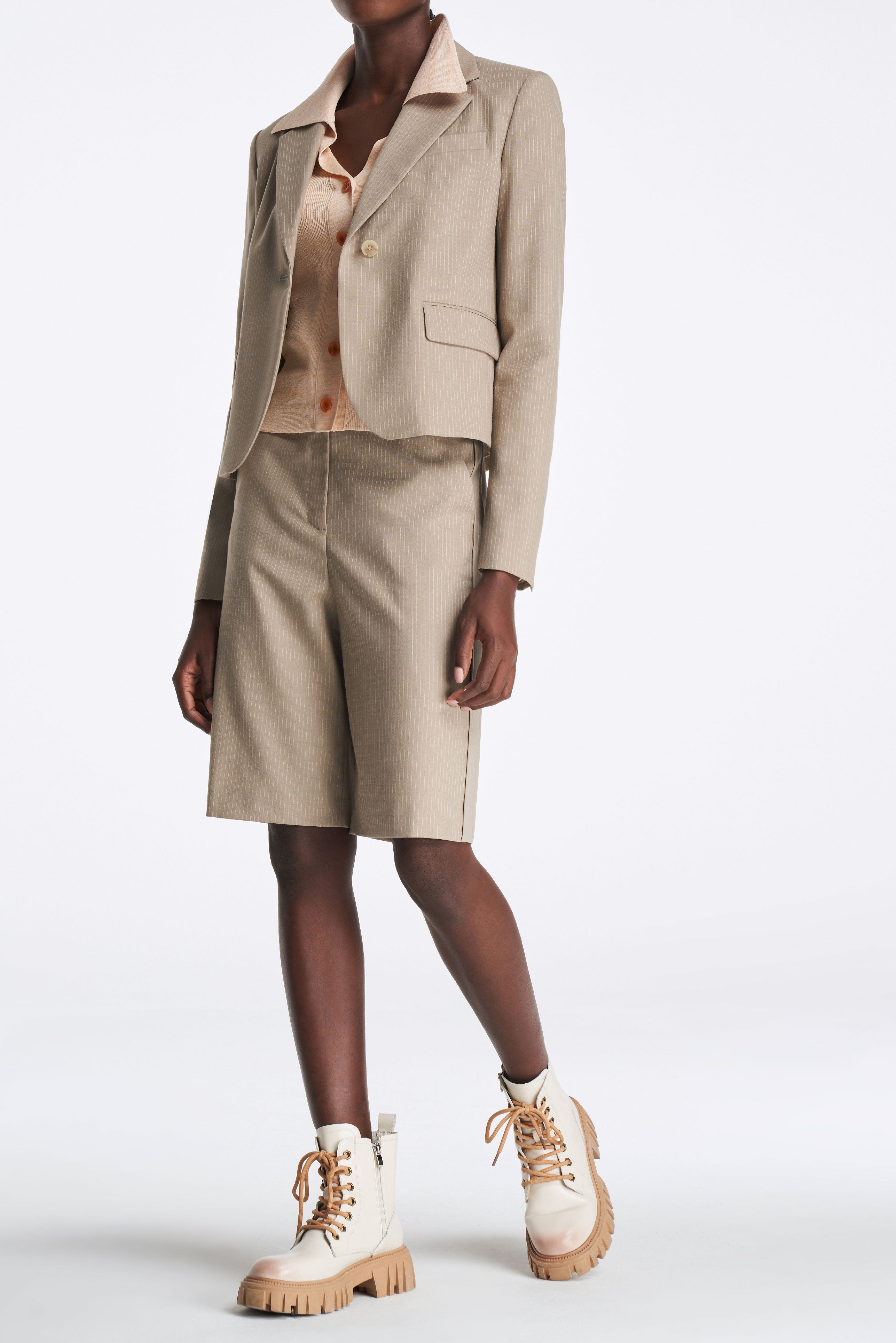 Laurèl Subtle Striped Blazer