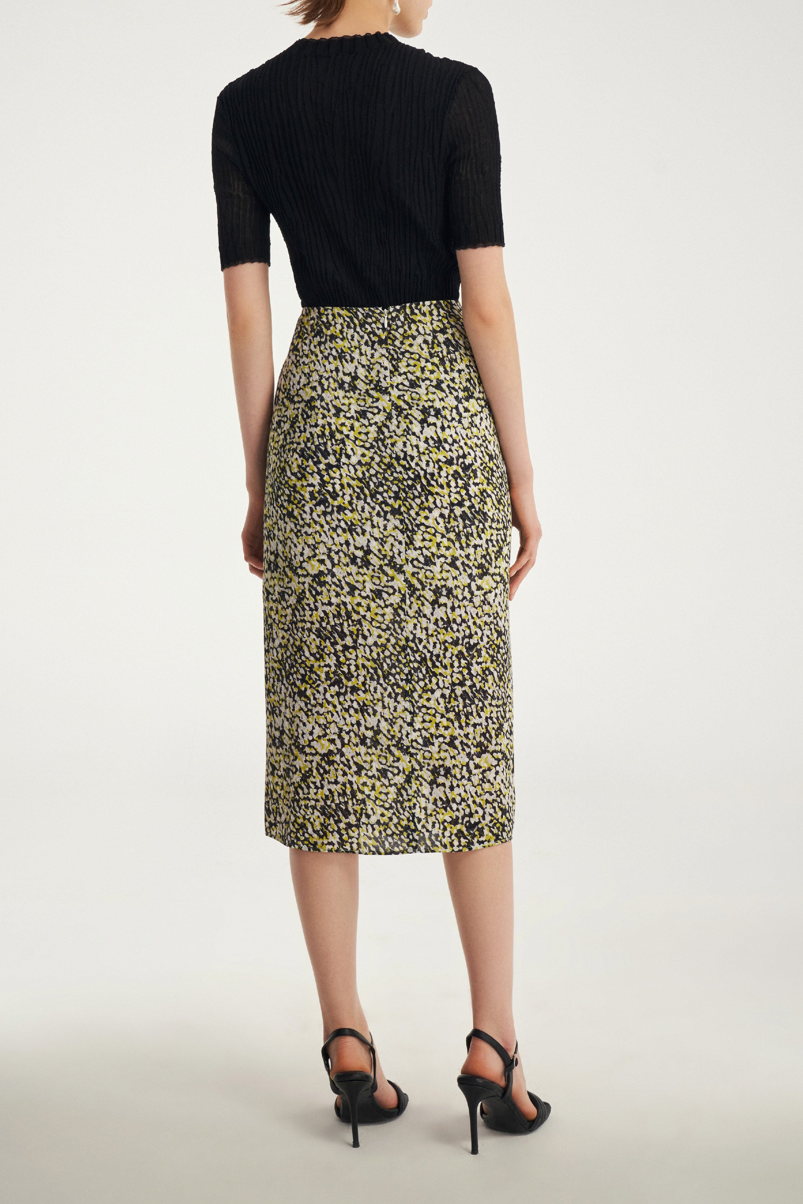 Laurèl Optical Illusion Art Print Skirt With Gather Detail