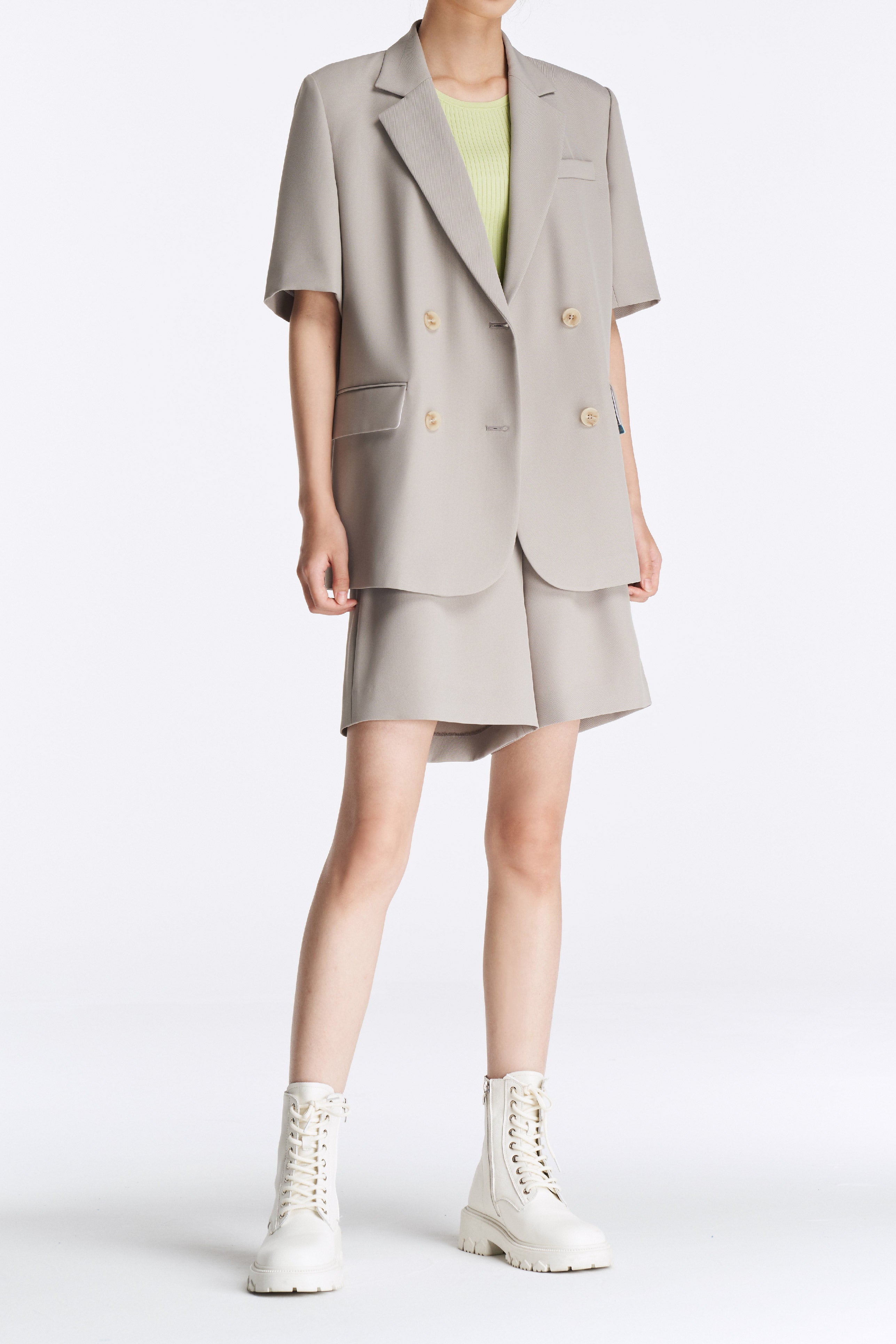 Laurèl Short-Sleeve Blazer