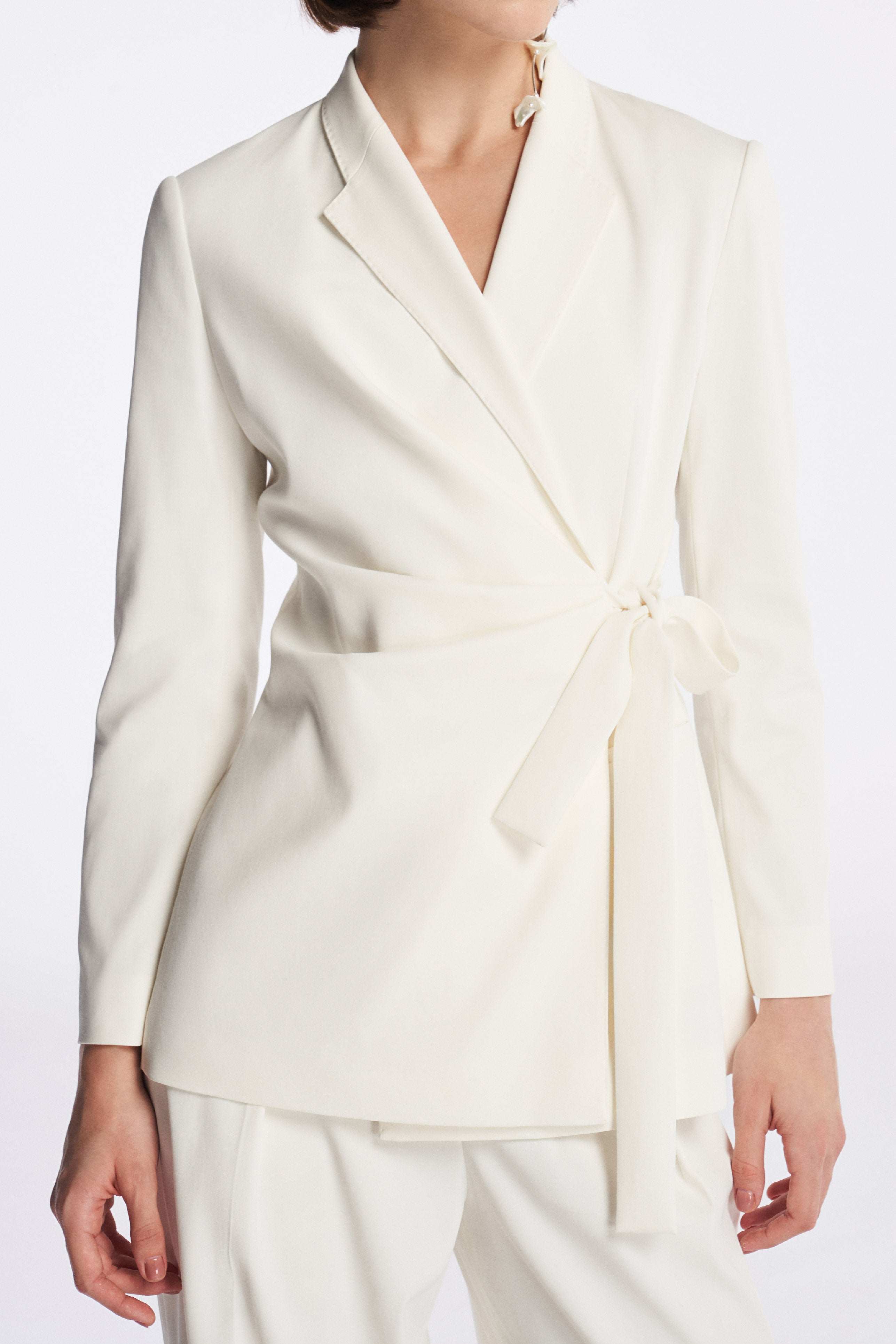 Laurèl Tie Waist Blazer