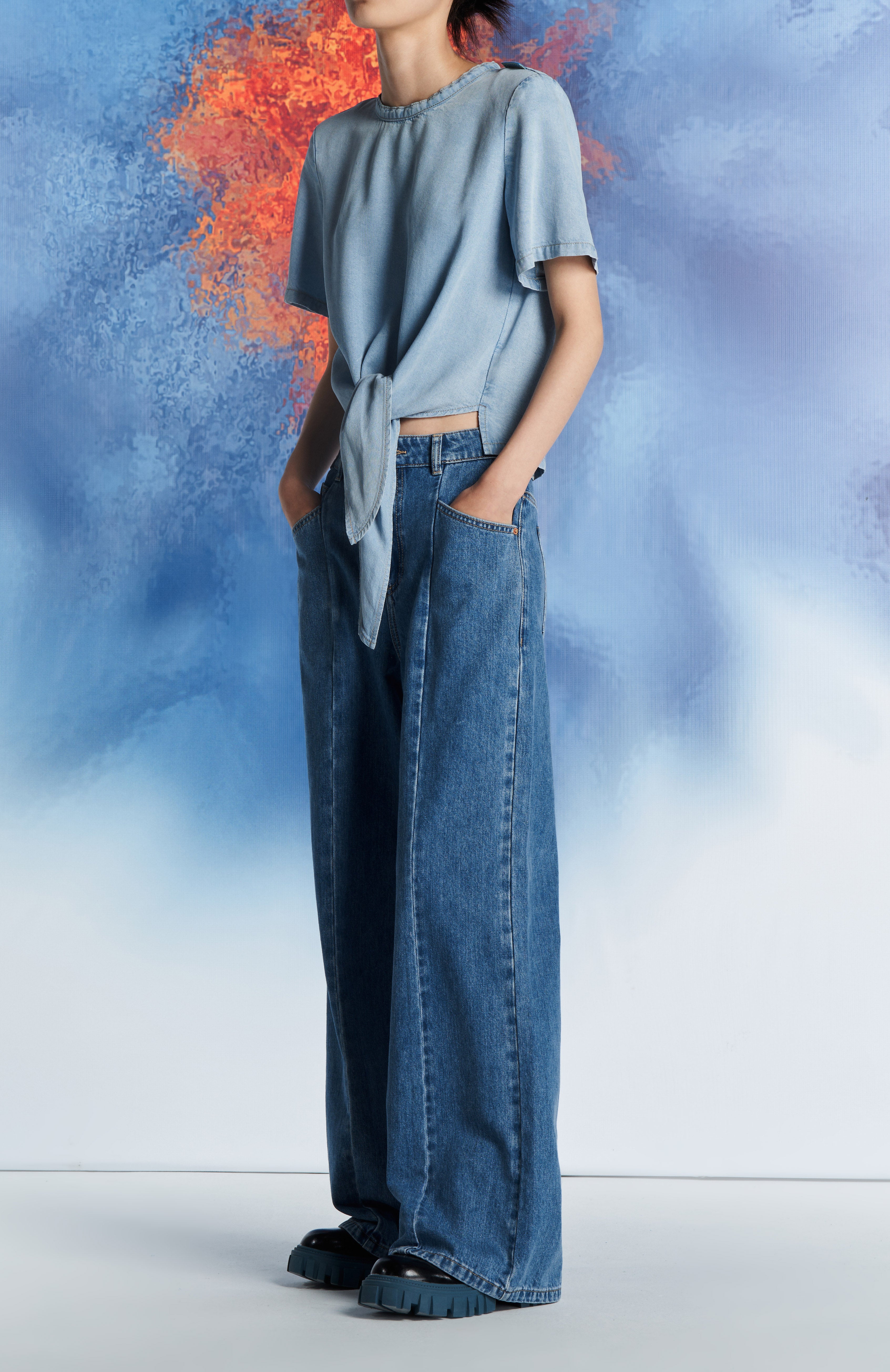 Laurèl Cropped Twist Knot Shirt