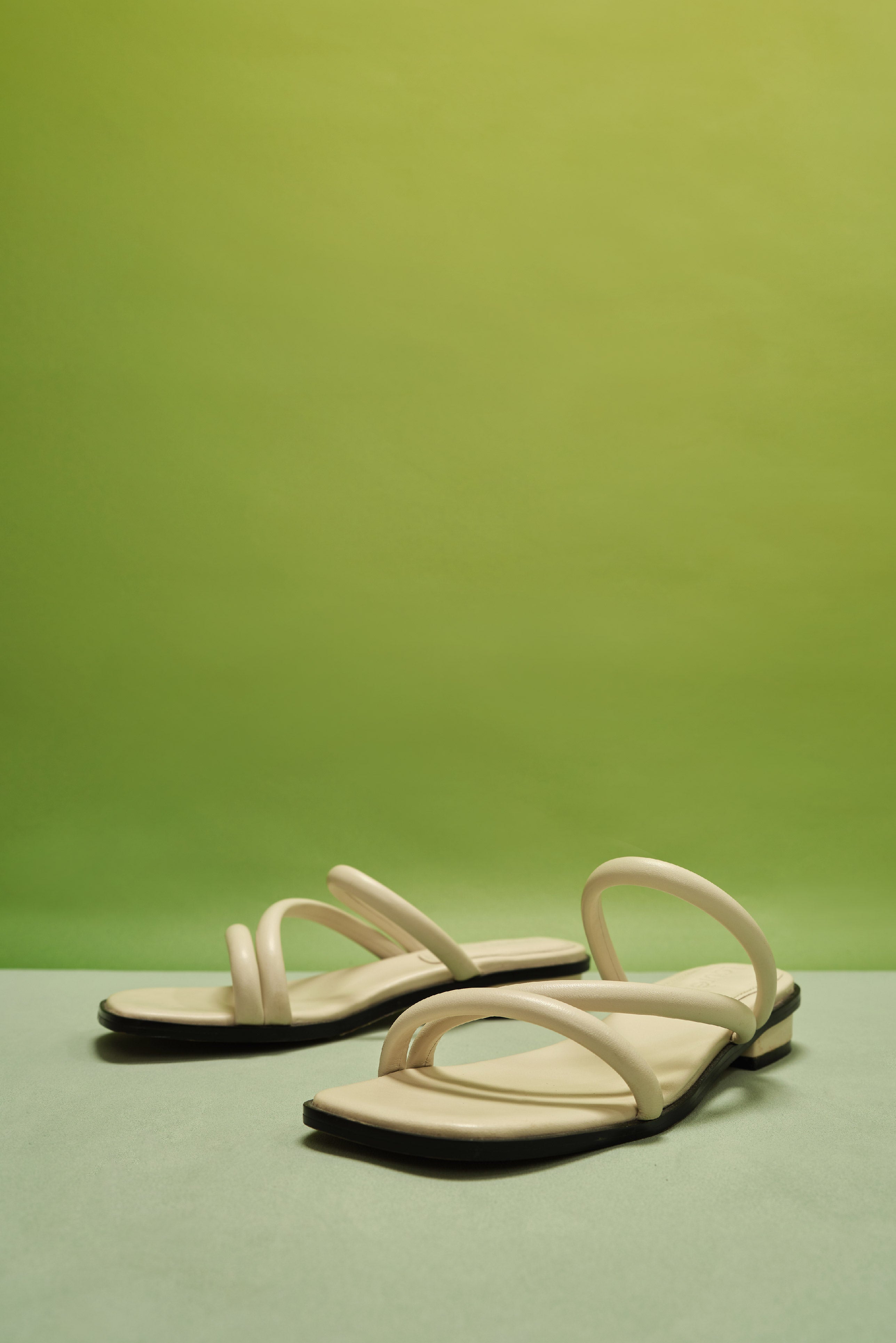 Laurèl White Minimalist Sandals
