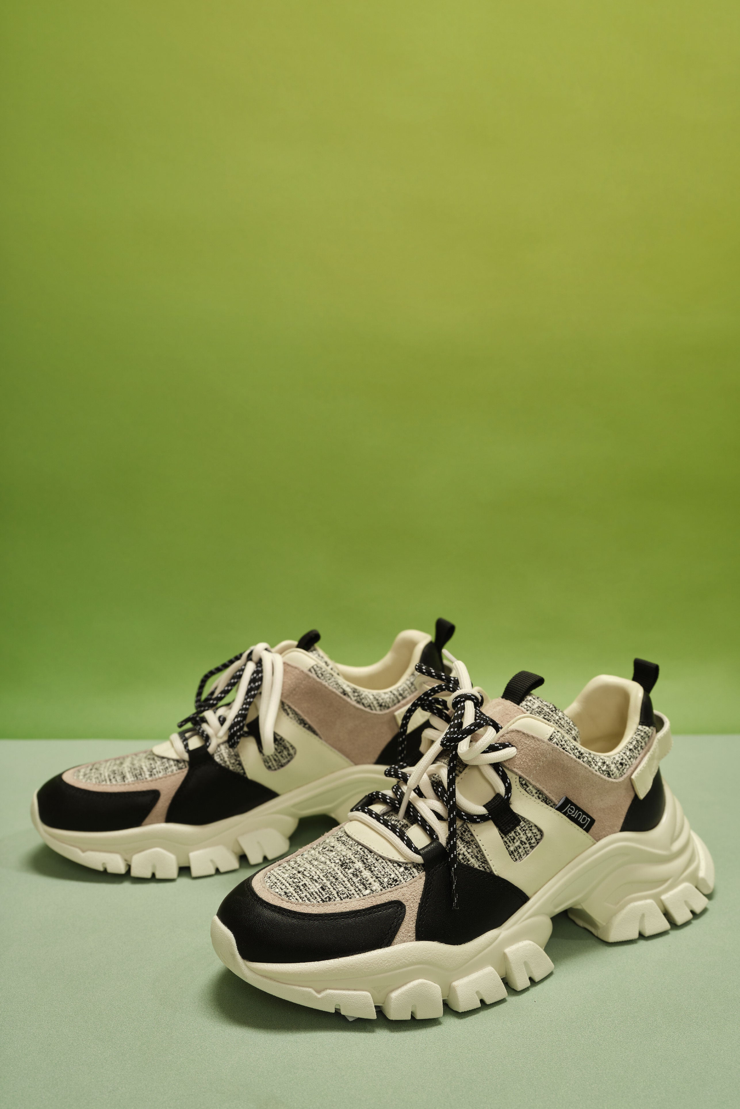 【関税込み】CHURCH'S 'Laurelle' sneakers Laurèl Black and White Tweed Sneakers
