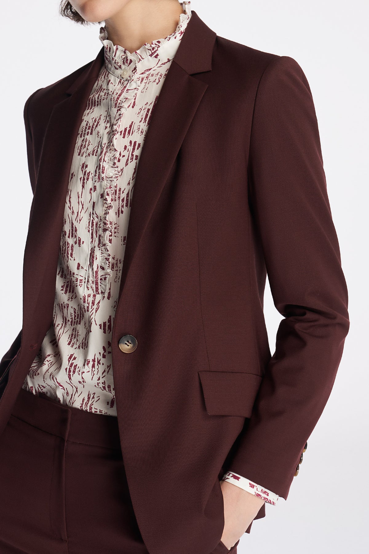 Laurel Blazer